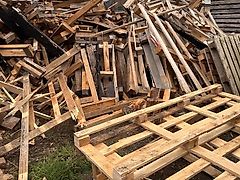 Holz Paletten Balken zu verschenken