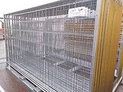 SFS 2,00m x 3,47m = 20xBauzaunfeld 21 x Betonfuß 20xVerbinder